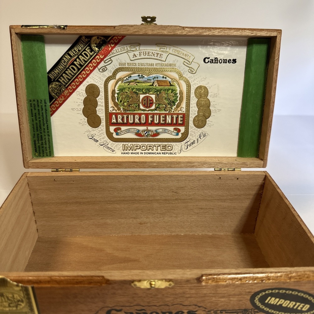 Arturo Fuente Wooden Cigar Box Hinged Clasp Stickers - Picture 8 of 9